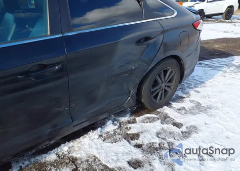 2015 Hyundai Sonata Se z USA, uszkodzony, nr VIN 5NPE24AF4FH237998